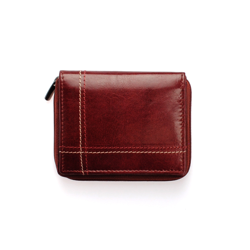 Červená kožená peněženka