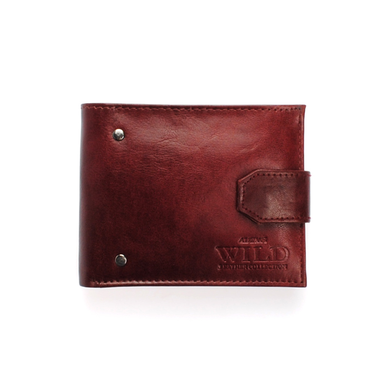 Červená kožená peněženka