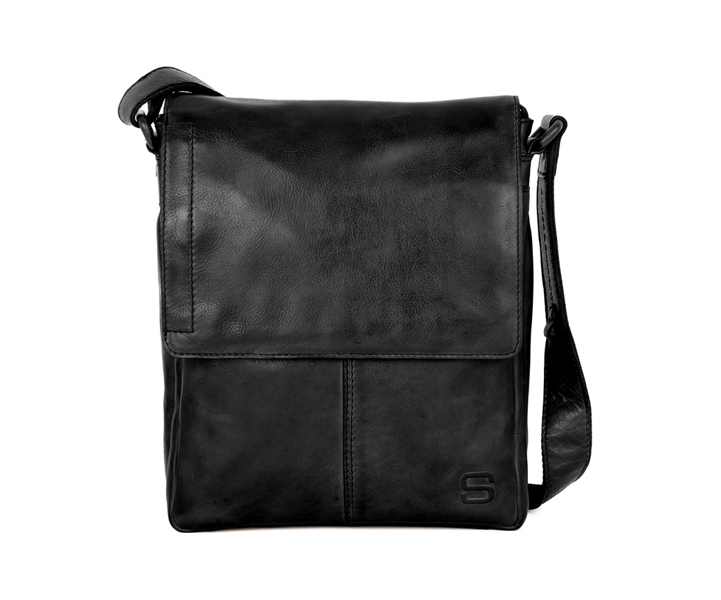 Černá kožená taška přes rameno 