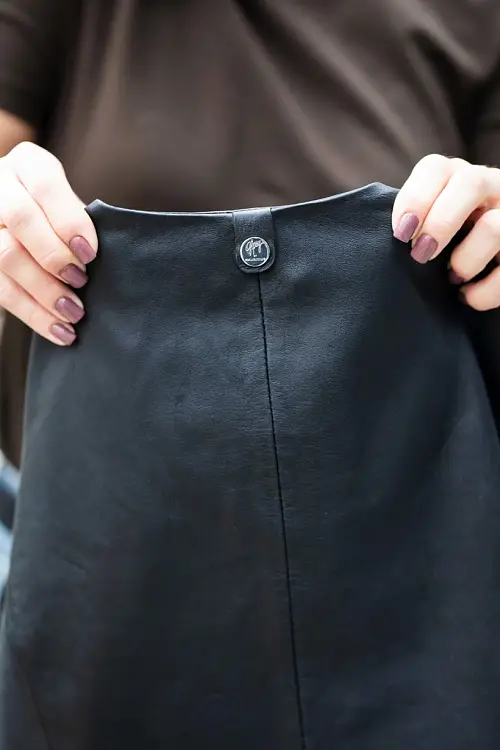 T-original-black_Side.jpg