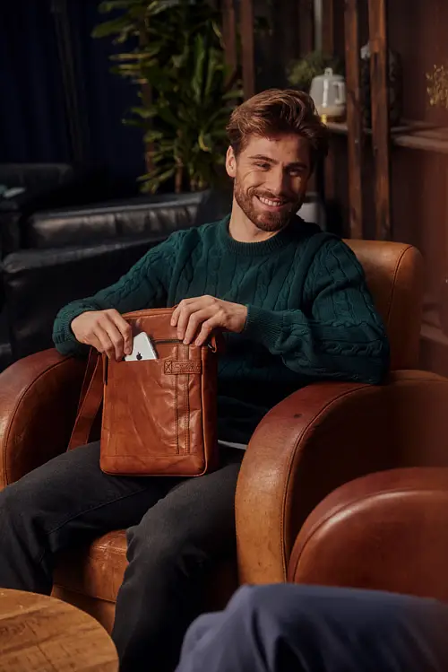 Secrid_Twinwallet_Vintage_Cognac-Silver_Open.jpg