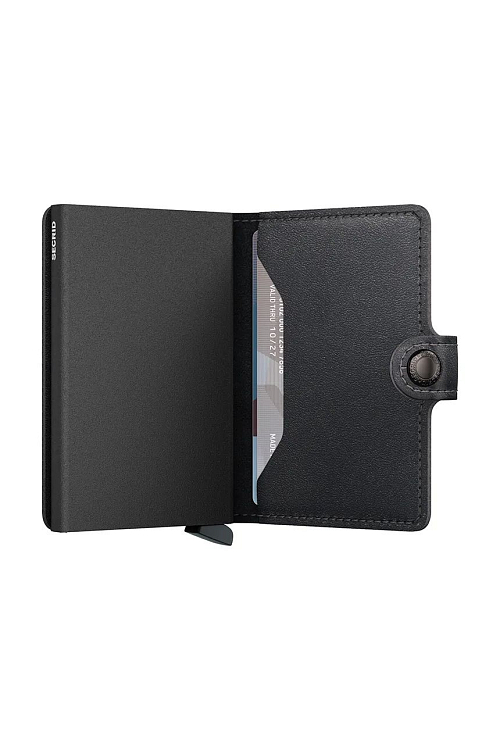Mpc-Black 4.jpg