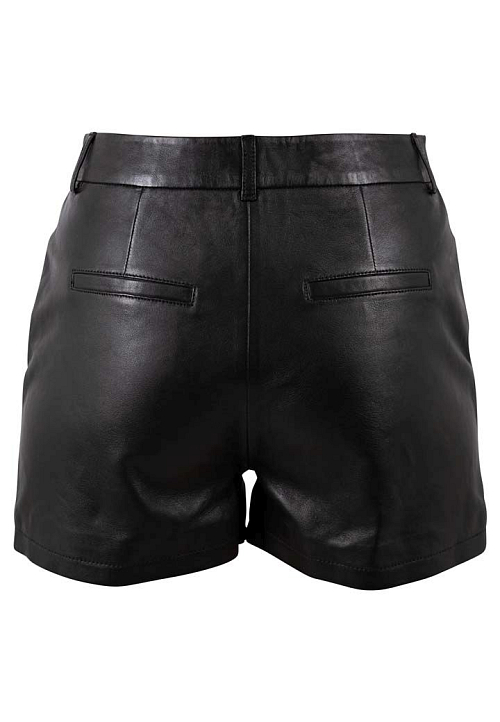 Luneth Black 2.jpg