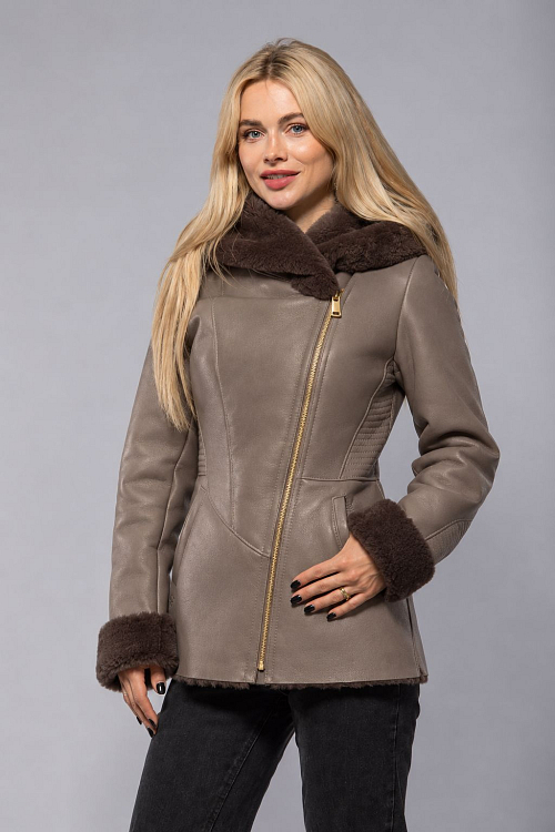 Iness Taupe 2.jpg