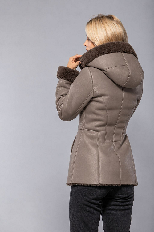 Iness Taupe 4.jpg