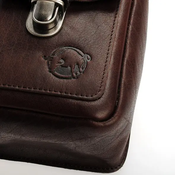 Secrid_Miniwallet_Stitch_Linea_Orange_Semi_Open.jpg