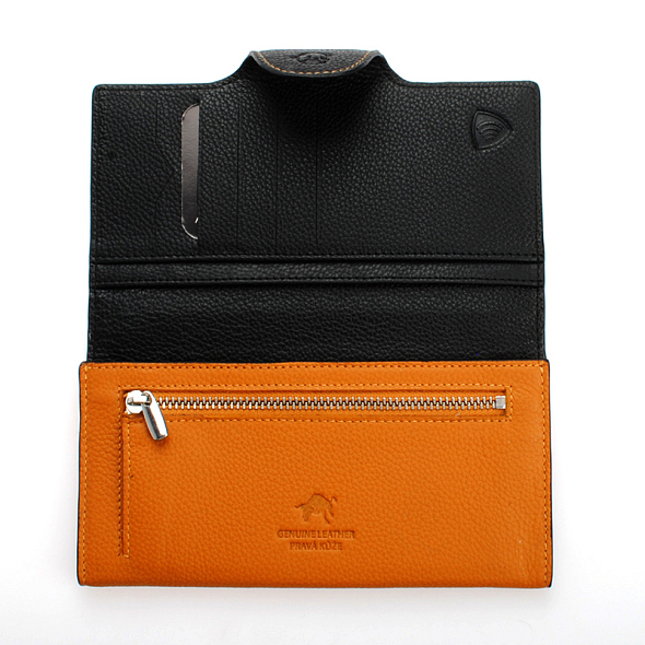 GGPiper LEGV black 2.jpg